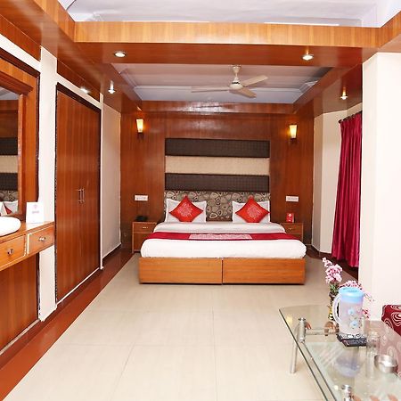 Oyo 8637 Shivam Hotel Массури Экстерьер фото